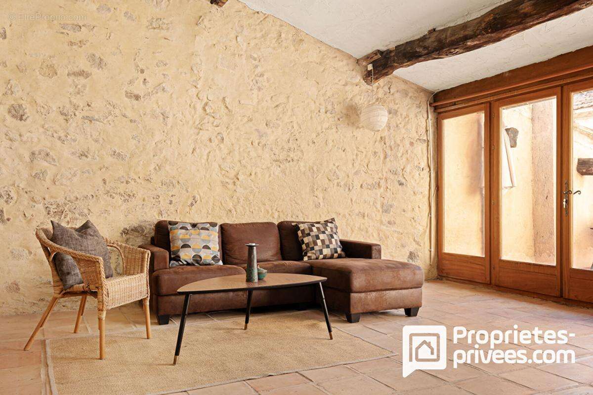 Maison à MONTAUROUX