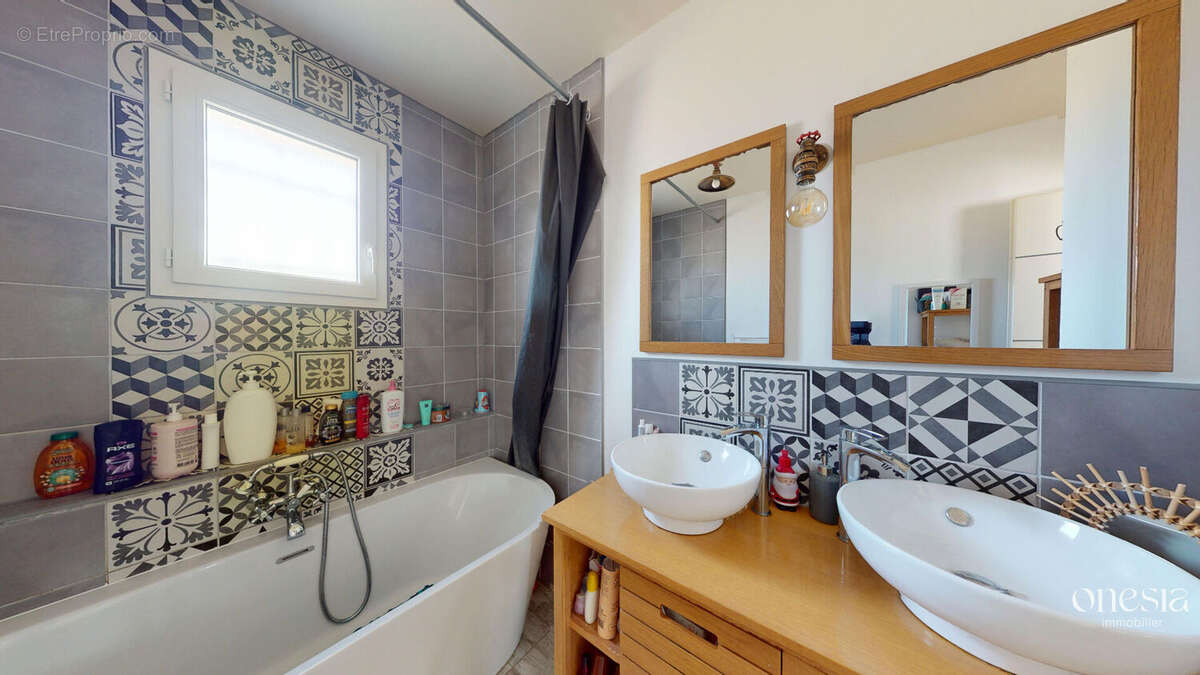 Maison 95 m² à Labastide-Cezeracq  - photo 5