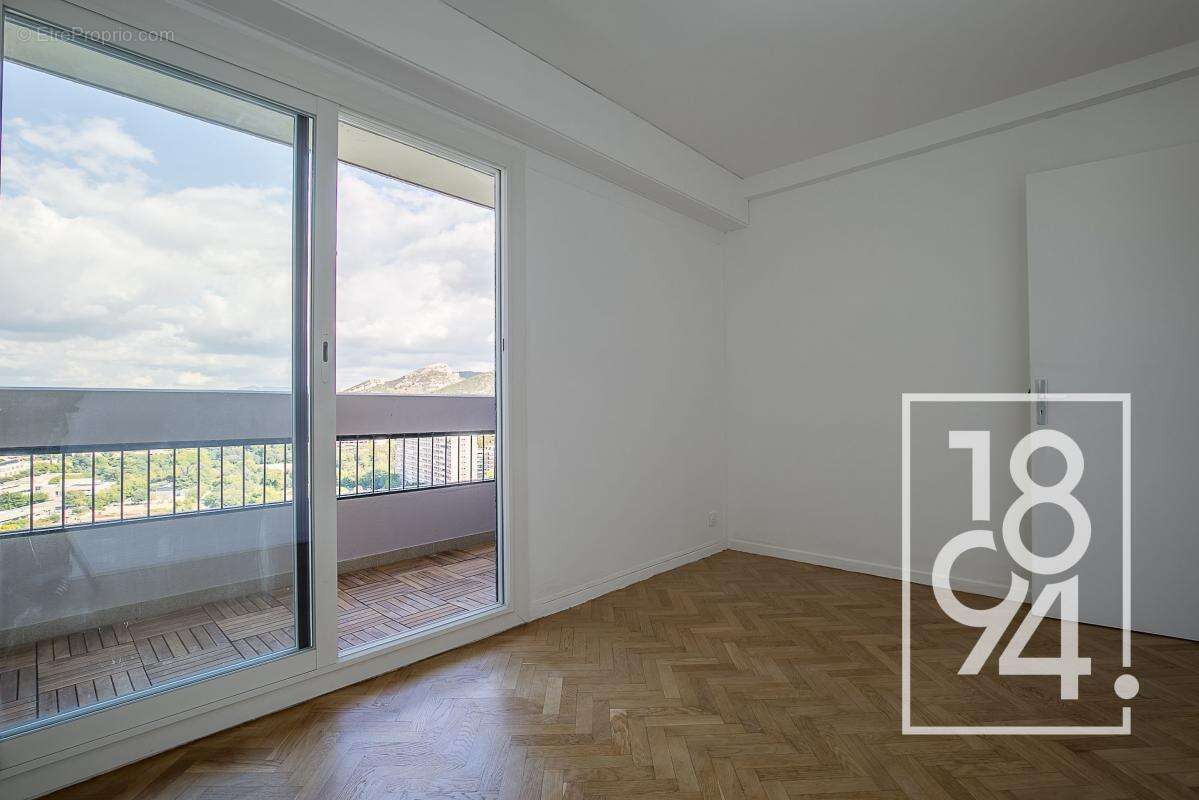 Appartement à MARSEILLE-9E