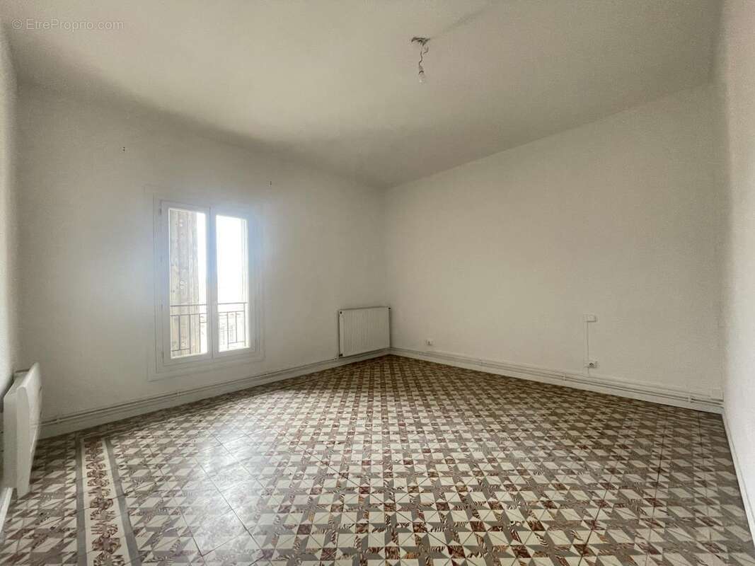 Appartement 475 m² à Herepian  - photo 6