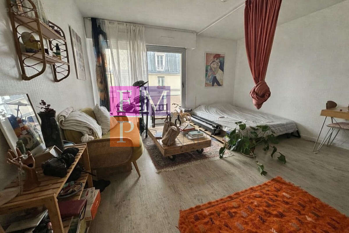 Appartement à PARIS-20E