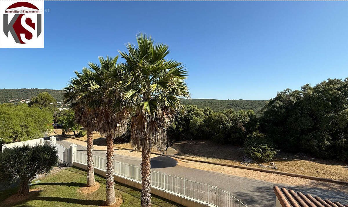 Appartement à SEILLONS-SOURCE-D'ARGENS
