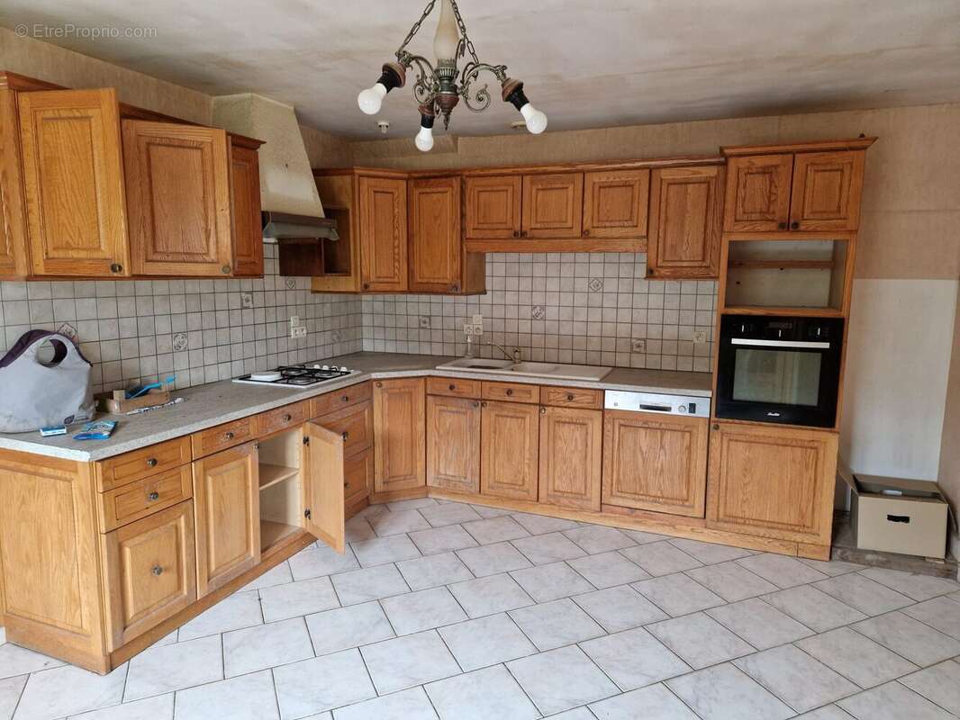 Maison à LOUZES