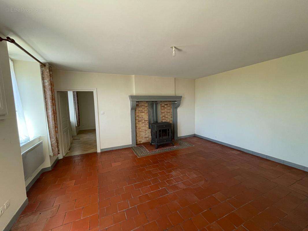 Corps de ferme  Bully avec une maison d'habitation de 107 m² rénovée - photo 9
