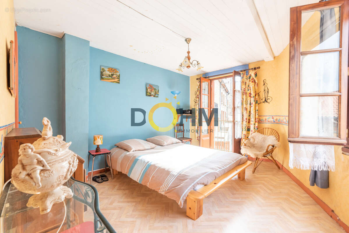 Maison à SAINT-PAL-DE-CHALENCON