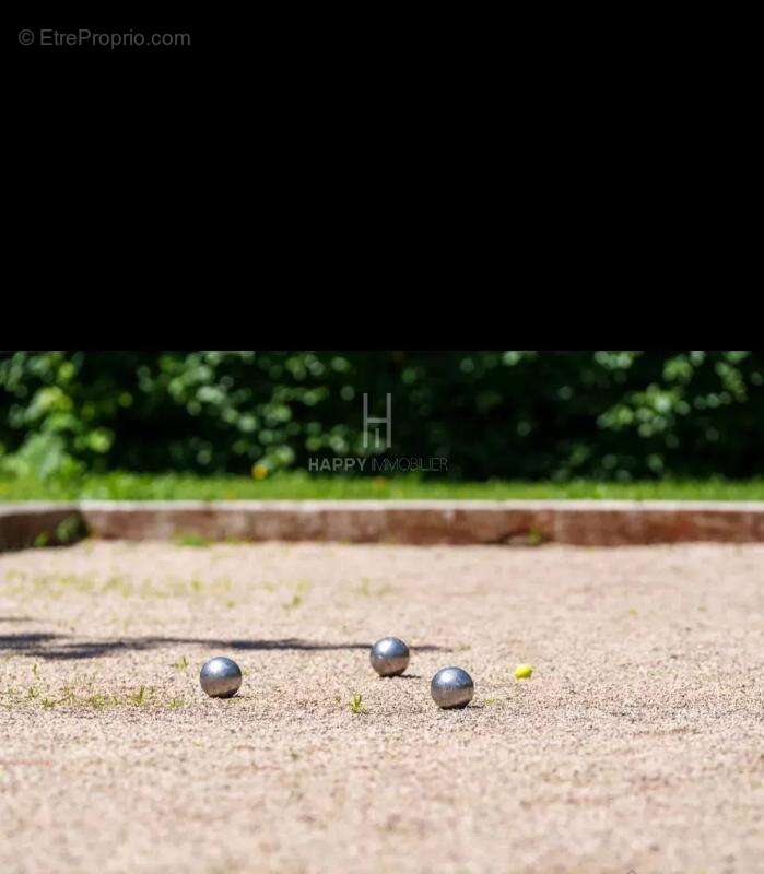 Maison à FONTVIEILLE