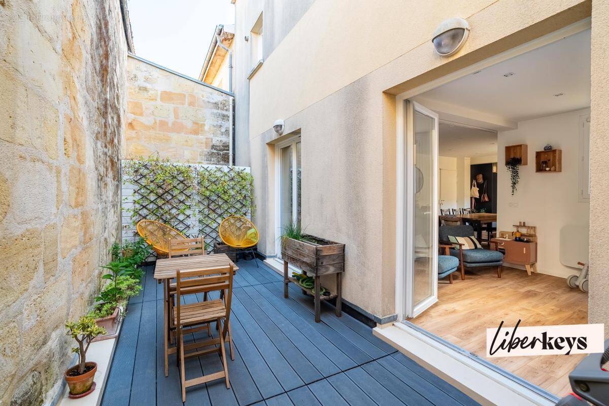 Appartement à BORDEAUX