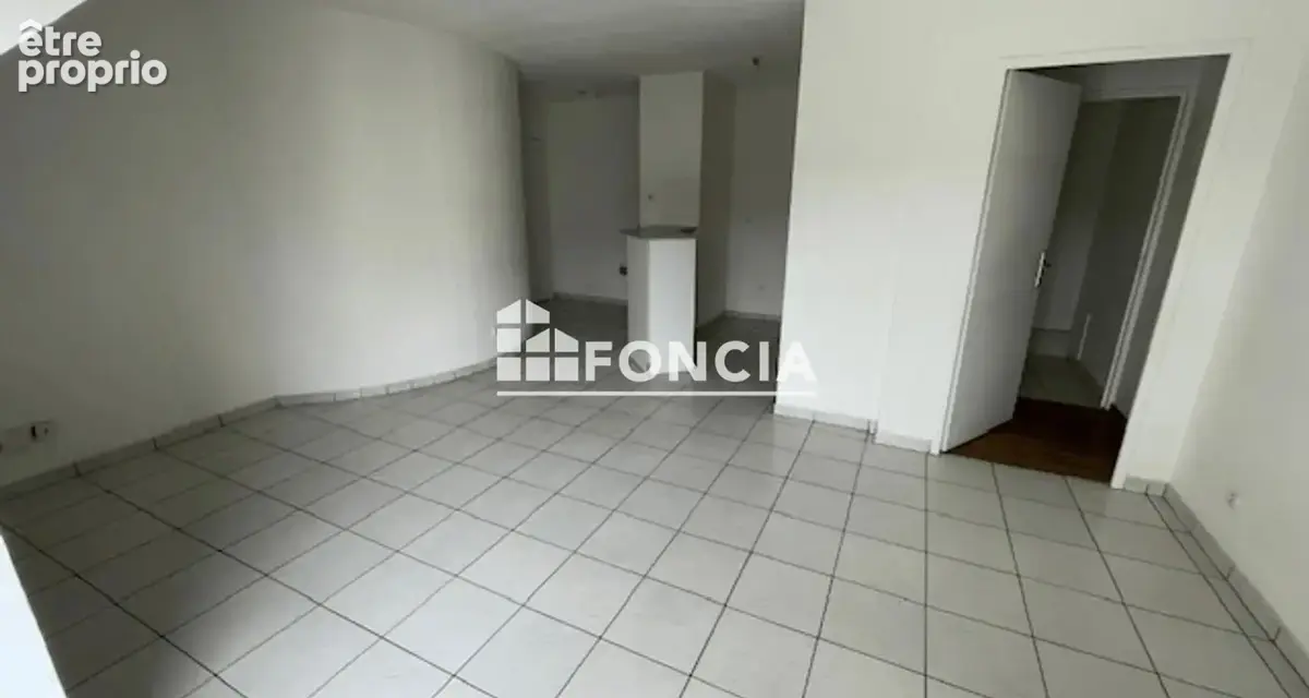 F3 à vendre – Balcon et 2 places de parking - photo 4