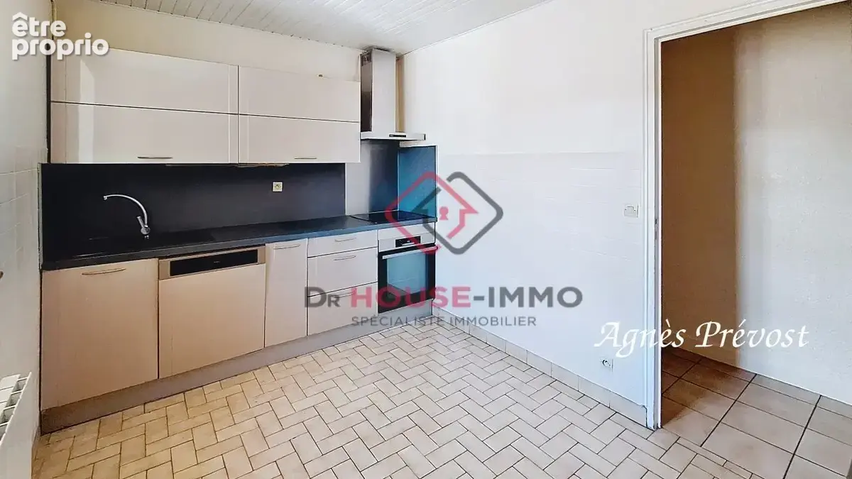 Maison 4 pièces 83 m² à vendre à Trevoux (01600) - photo 3