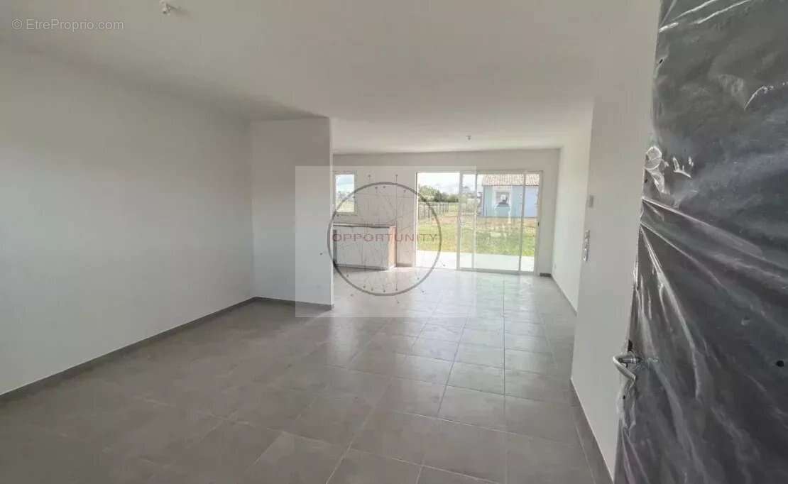 Maison 105 m² à Bressols  - photo 2