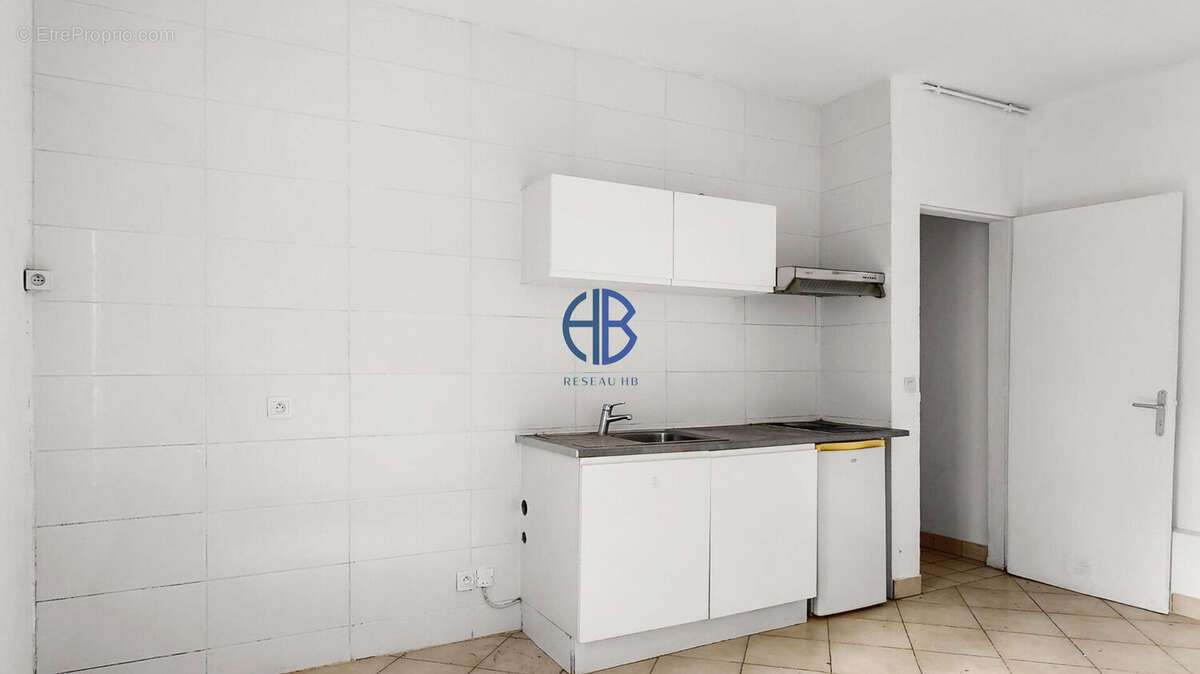 Appartement à AUBERVILLIERS