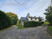 Maison à SAINT-JEAN-DES-CHAMPS