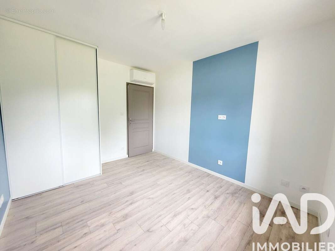 Maison 100 m² à Courtacon  - photo 9