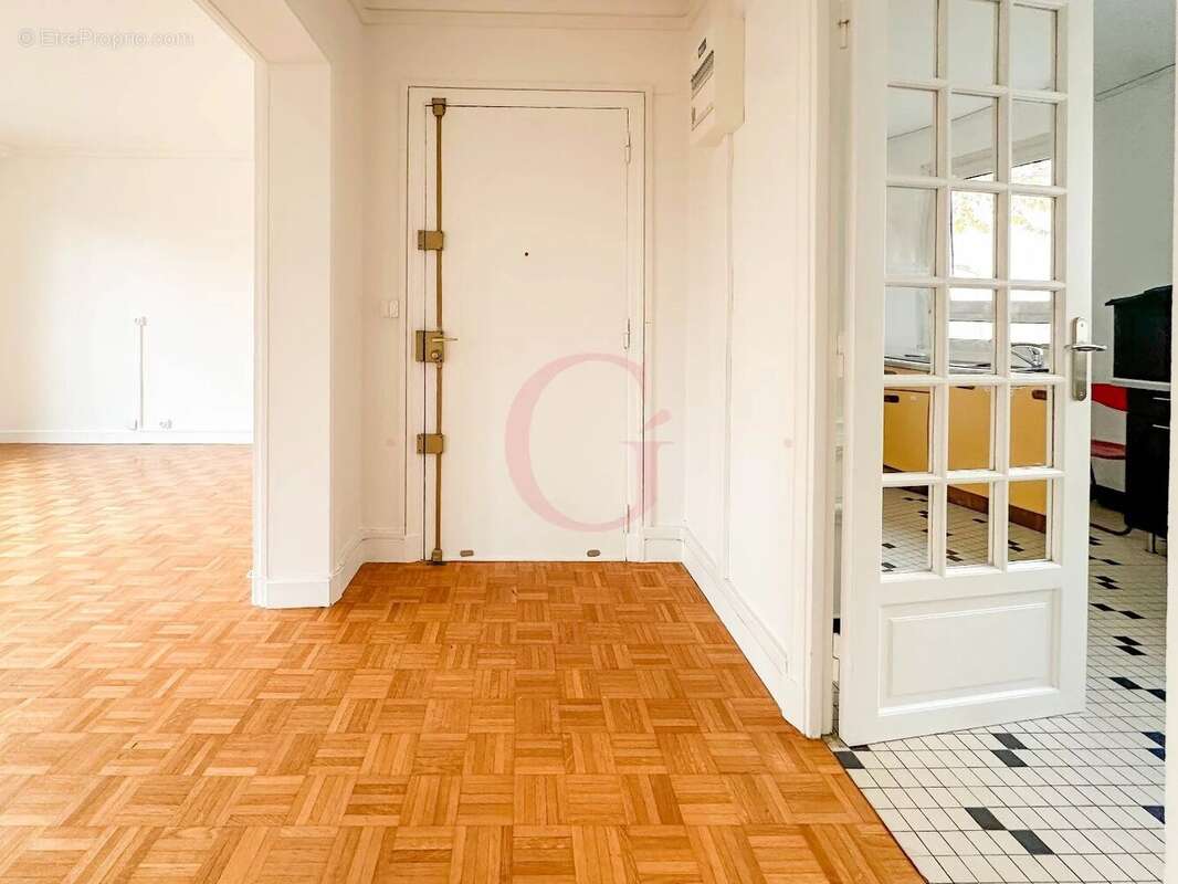 Appartement à BOURG-LA-REINE