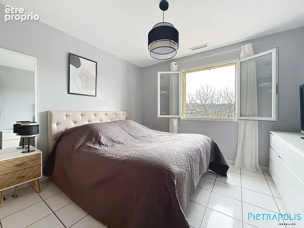 Maison 6 pièces 112 m² à vendre à Tarare (69170) - photo 6