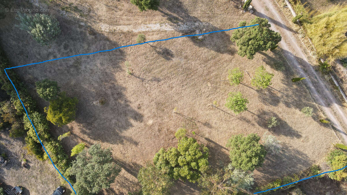 Terrain à CUTTOLI-CORTICCHIATO