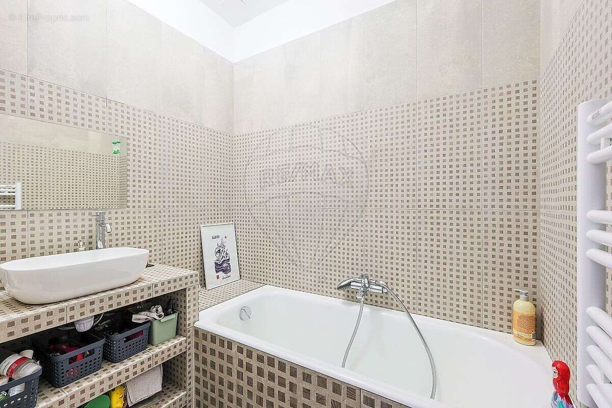 Appartement à MARSEILLE-7E