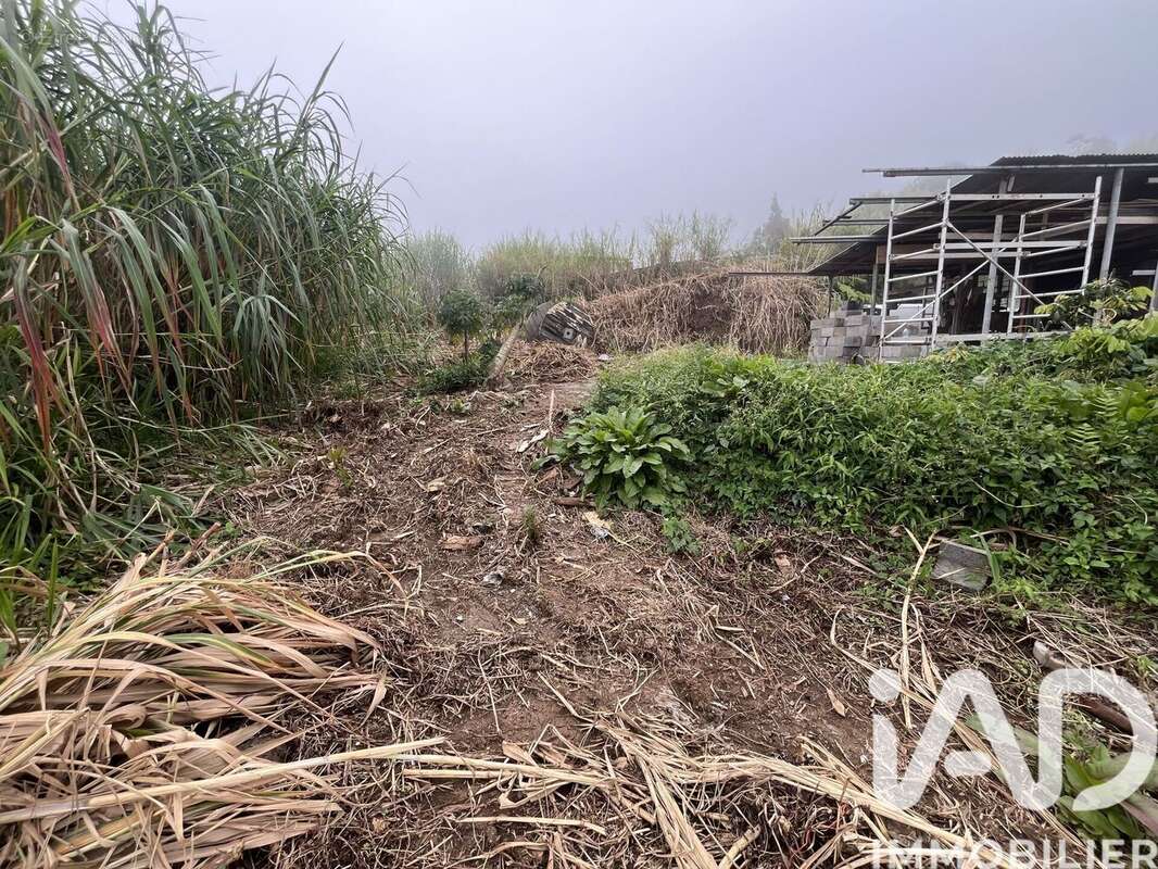 Photo 3 - Terrain à LES AVIRONS