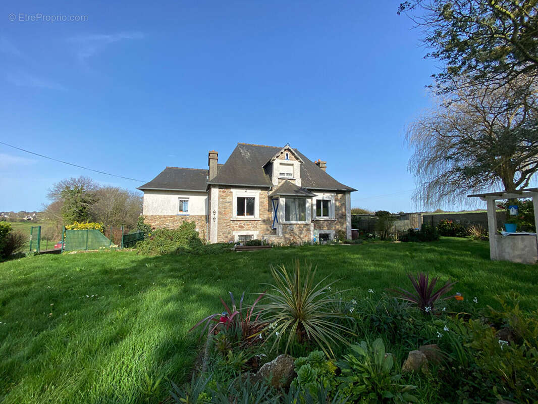 Maison à PLOUBAZLANEC