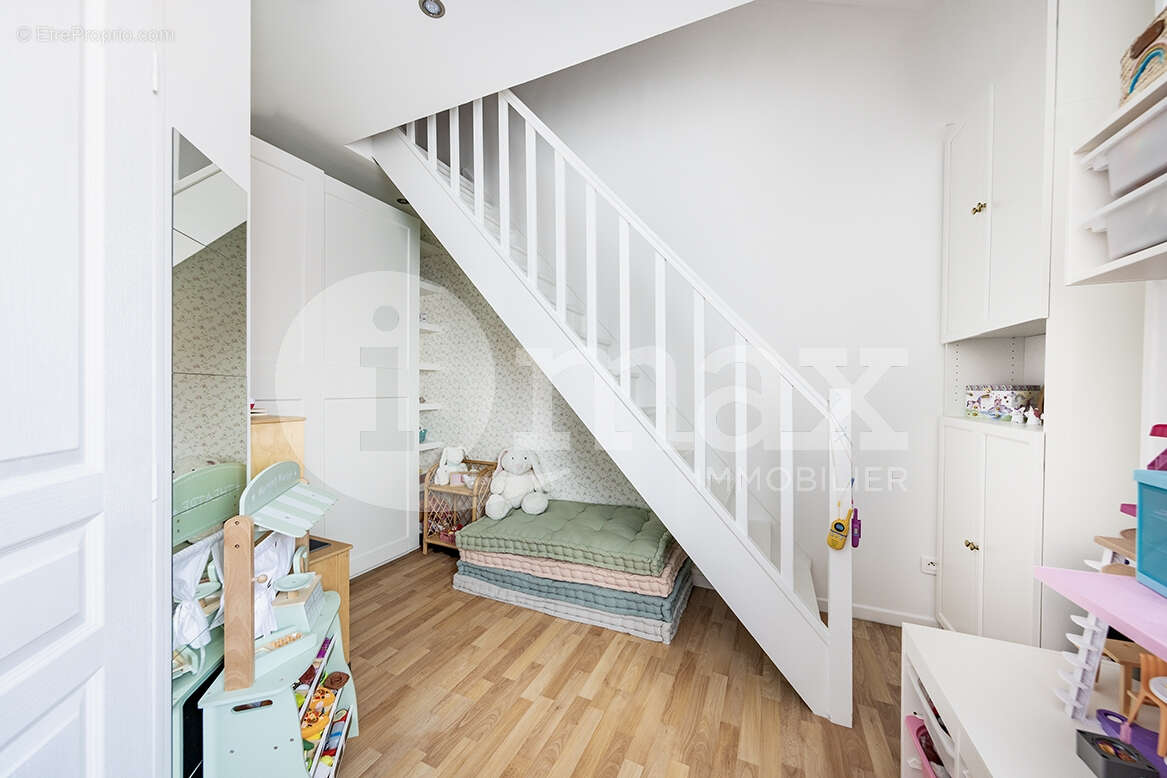 Appartement à NANTERRE