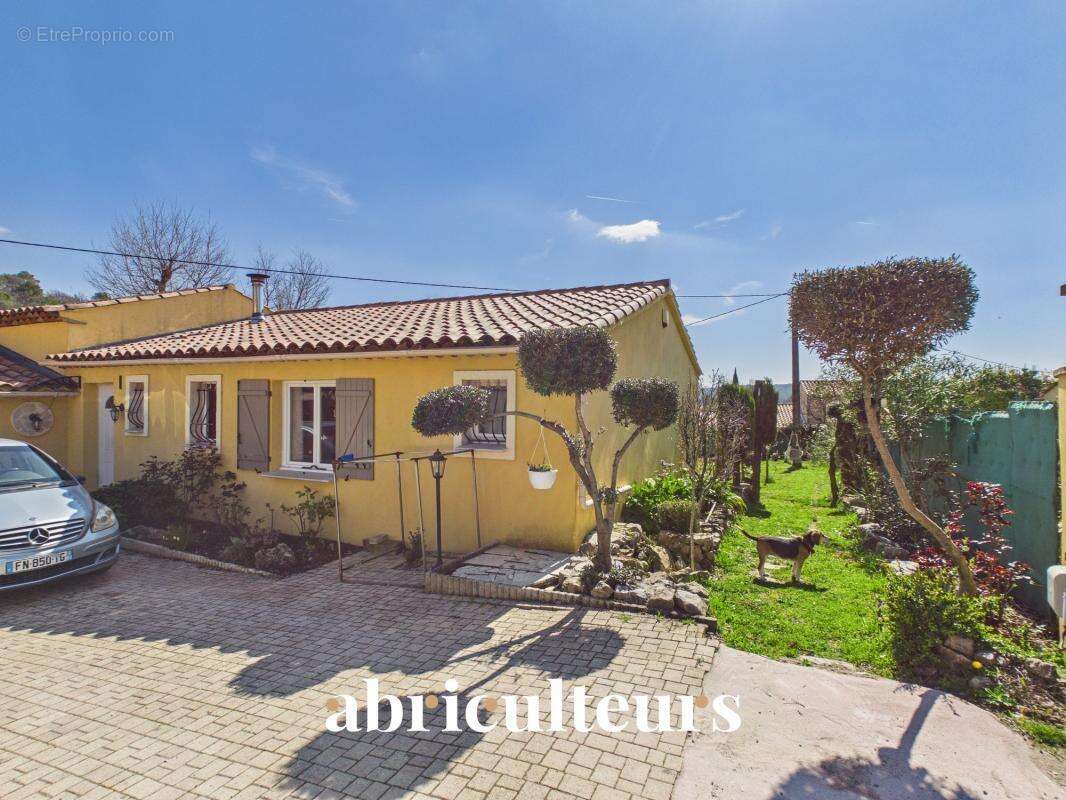Maison à CALLIAN