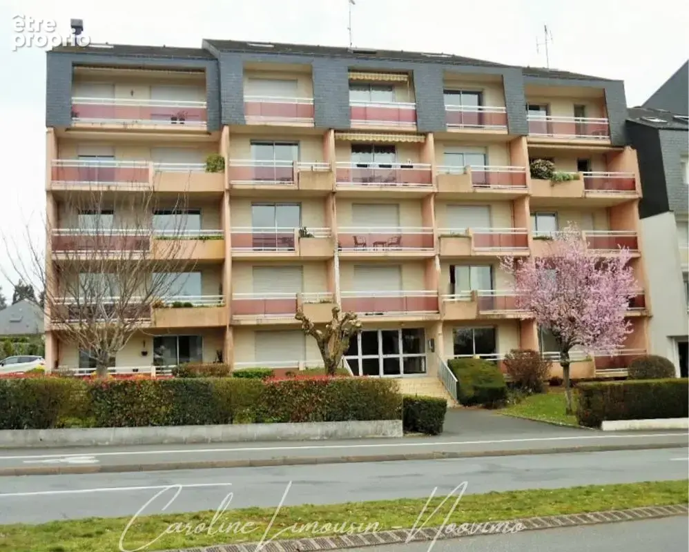 Hyper centre: duplex 2 chambres avec garage et cave - photo 16