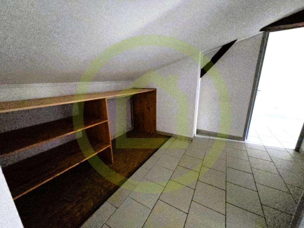 Maison à SAINT-CIERS-SUR-GIRONDE