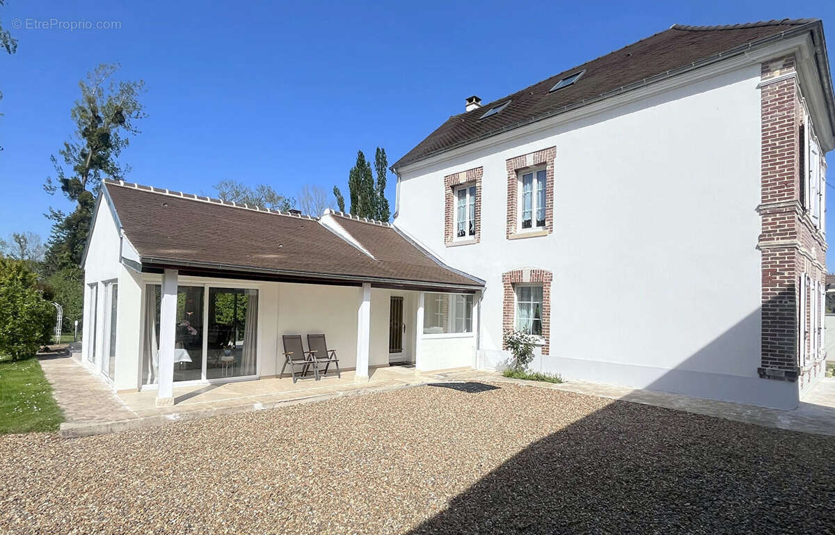 Maison à HARAVILLIERS