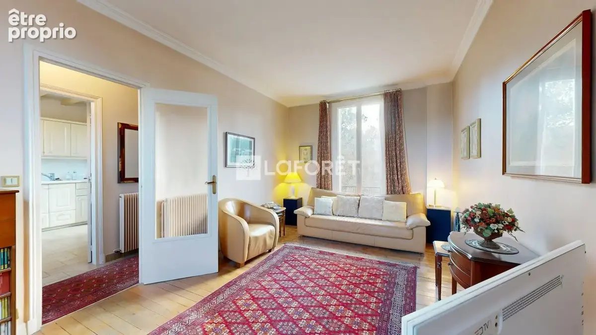 Maison années 30 avec sous-sol, garage et jardin spacieux - photo 2