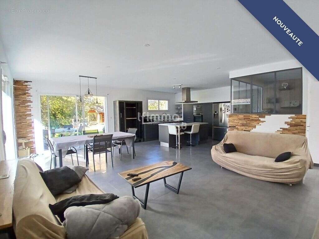 Maison à SAINT-LOUBES