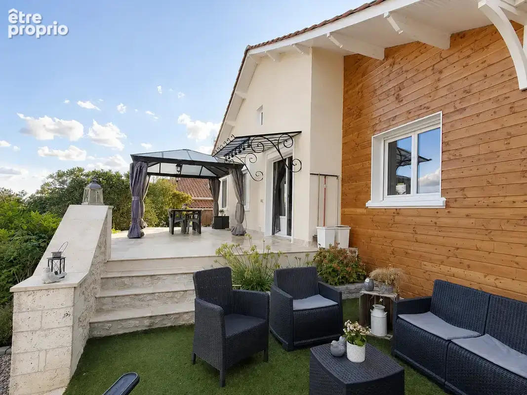 À Saint-Cybard, une maison rénovée pour simplement profiter - photo 20