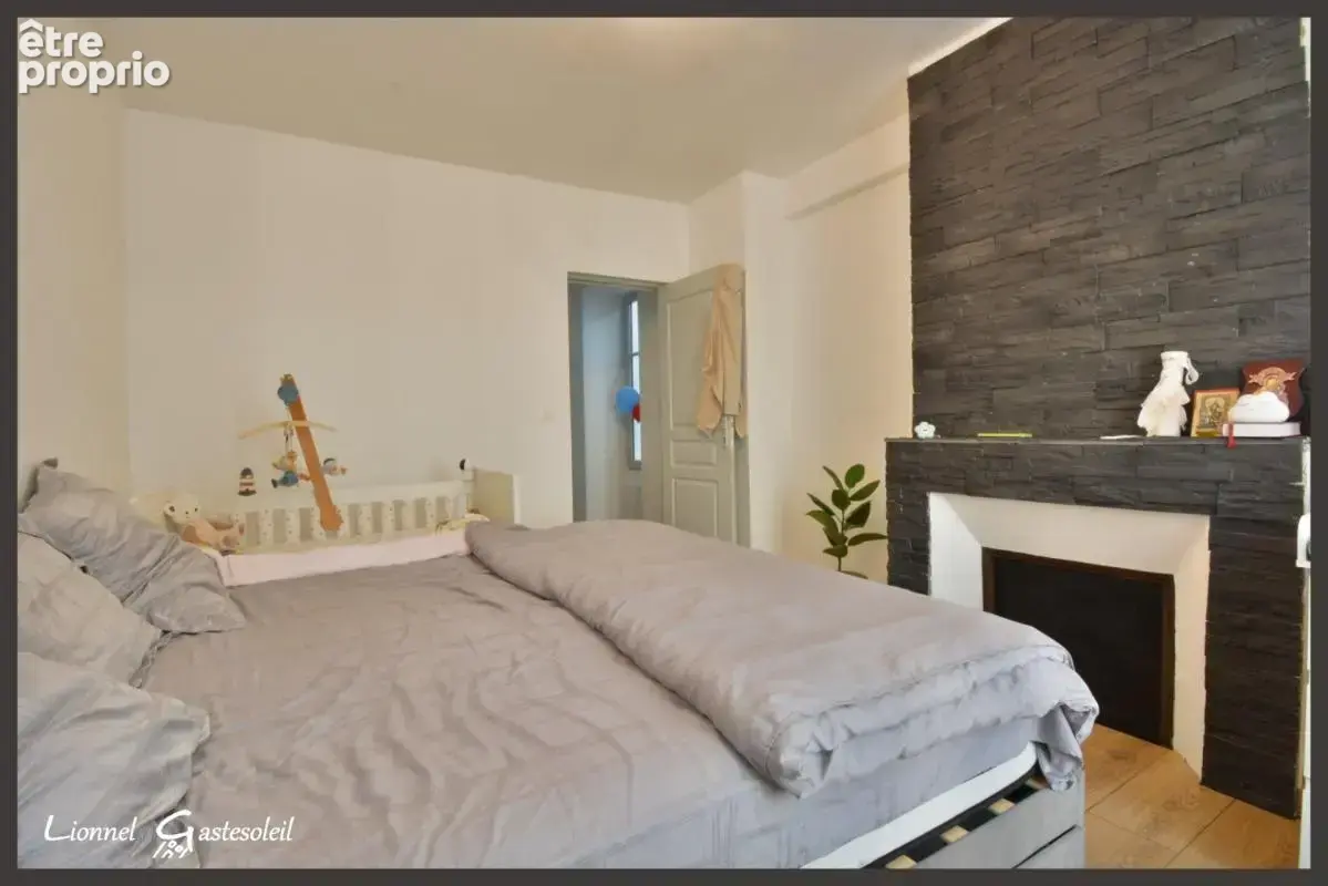 A vendre maison de ville sur trois niveaux au coeur de la bastide de Sainte Foy la Grande - photo 11