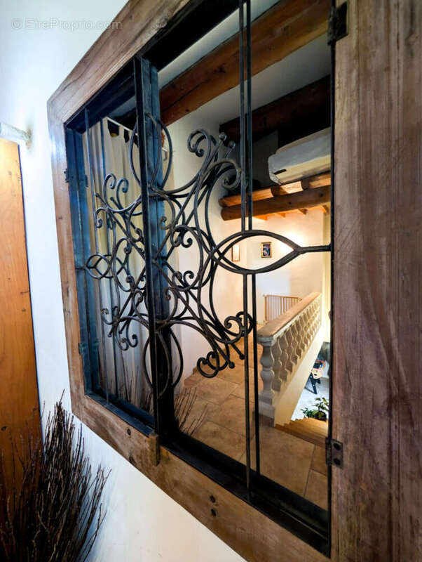 Maison à L'ISLE-SUR-LA-SORGUE