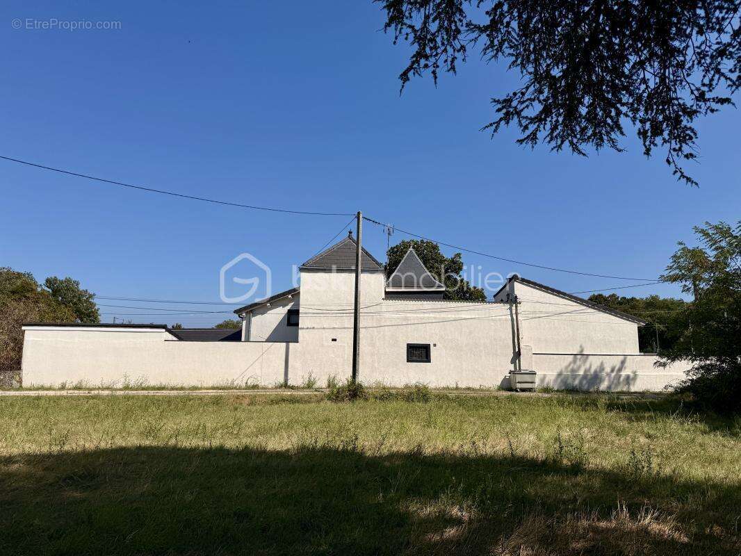 Maison de caractère rénovée – 178 m² – Espace parental – Piscine – Terrain de 1 214 m² - photo 16