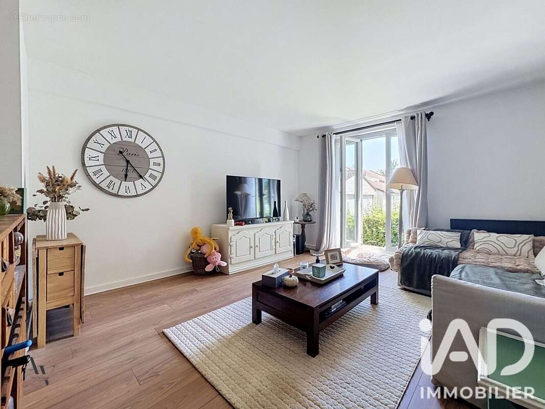 Photo 2 - Appartement à CERGY