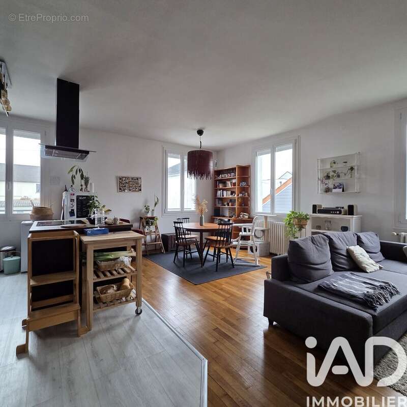 Maison 82 m² à Saint-Pierre-Des-Corps  - photo 2