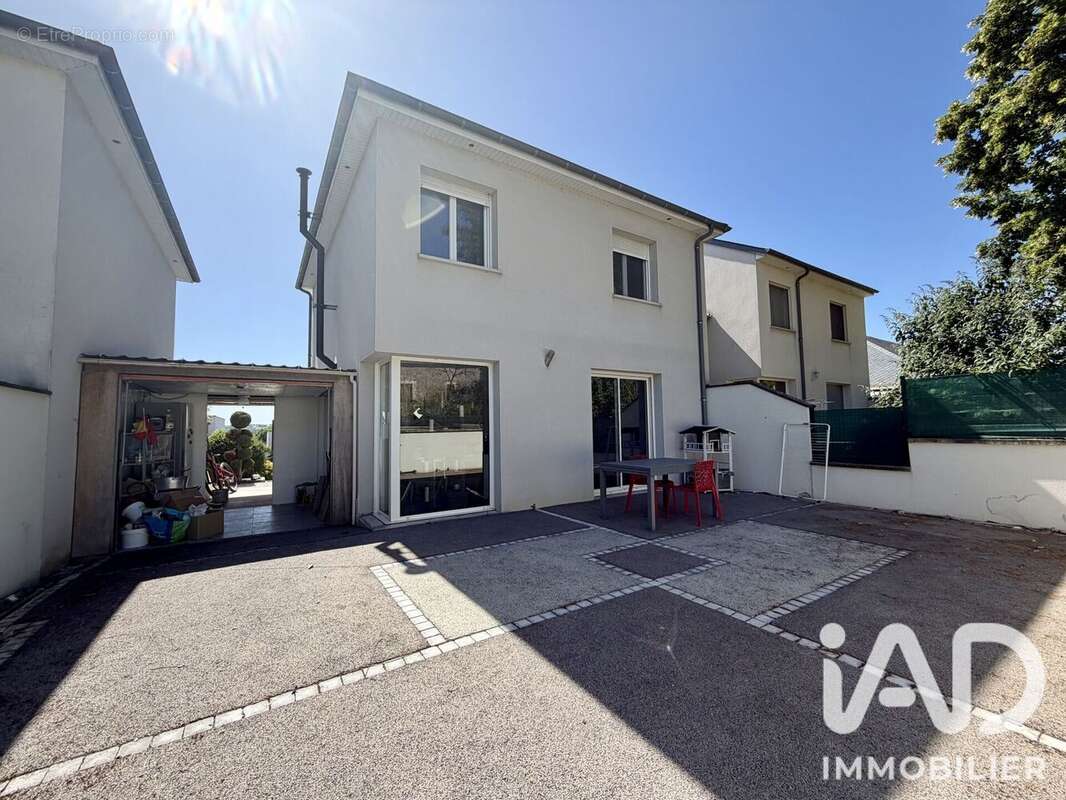 Photo 6 - Maison à LUC-LA-PRIMAUBE