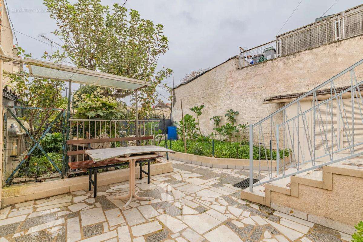 Maison à IVRY-SUR-SEINE