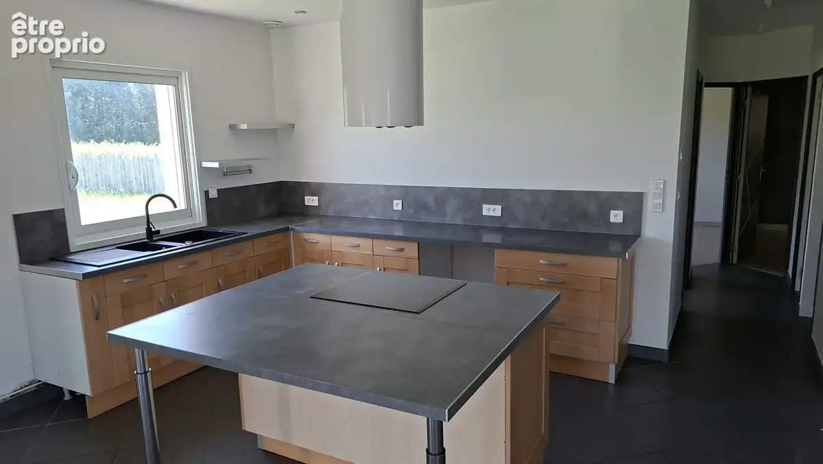 Maison 161 m² à Saintes  - photo 5