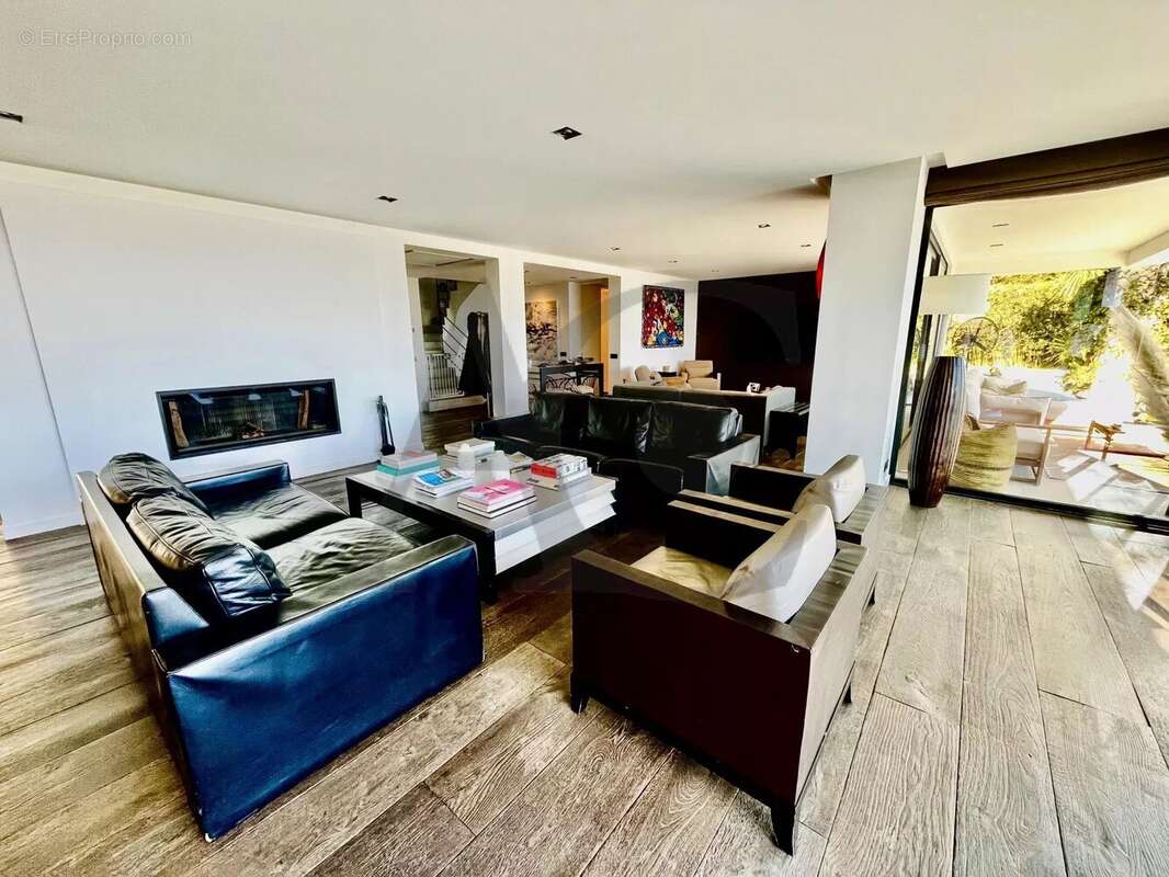 Maison à VILLENEUVE-LOUBET