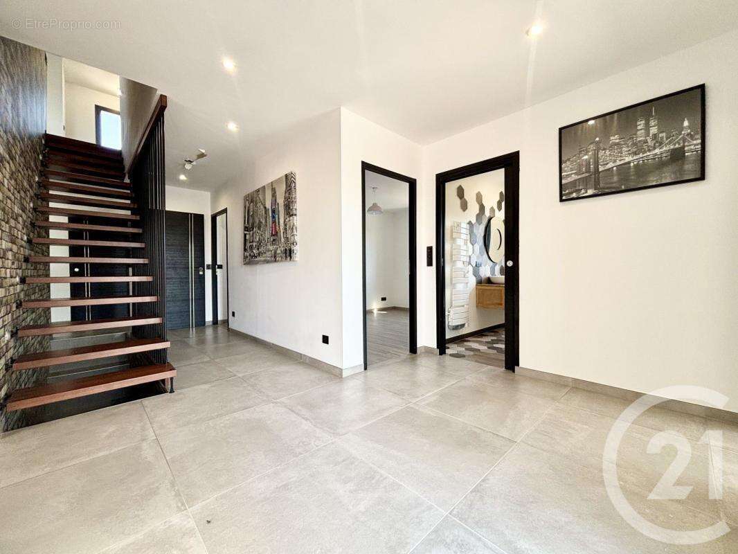 Maison 287 m² à Limoges  - photo 21