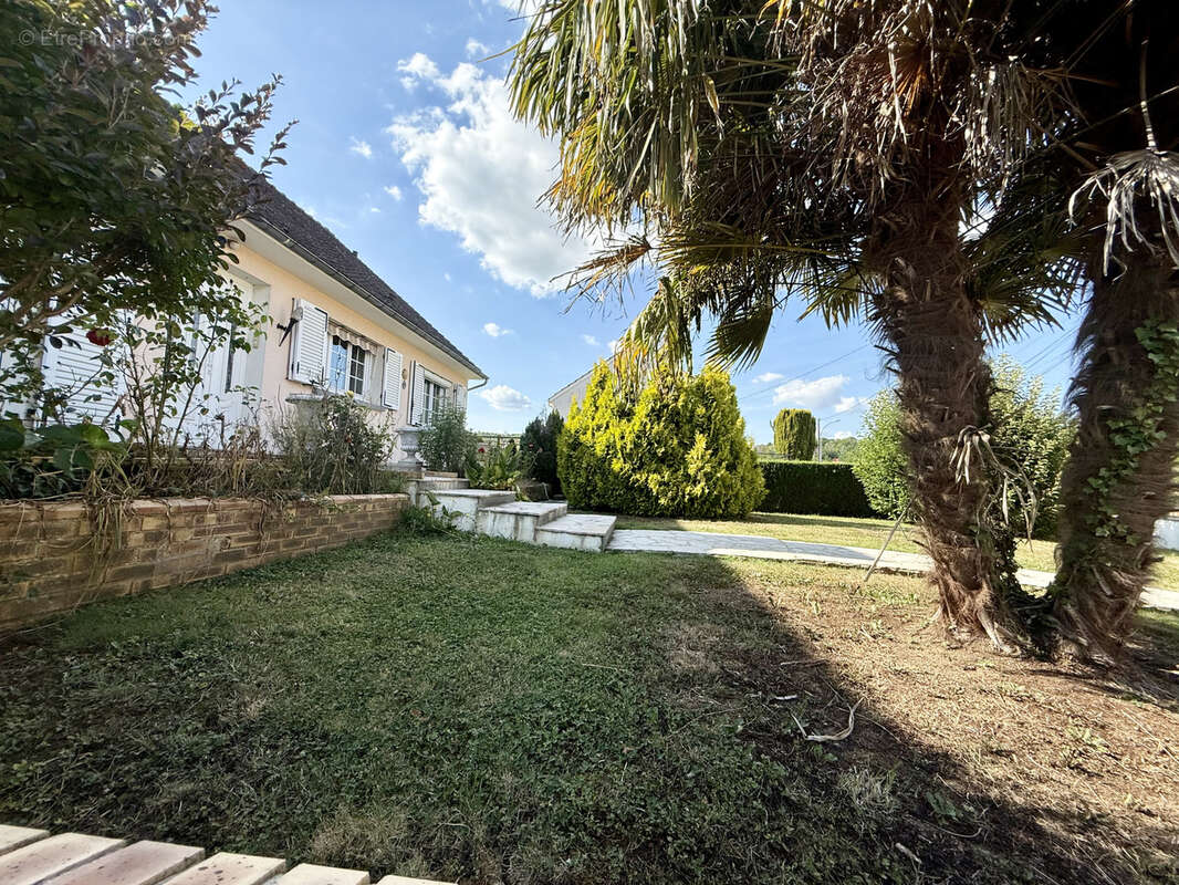 Maison à COULOMMIERS