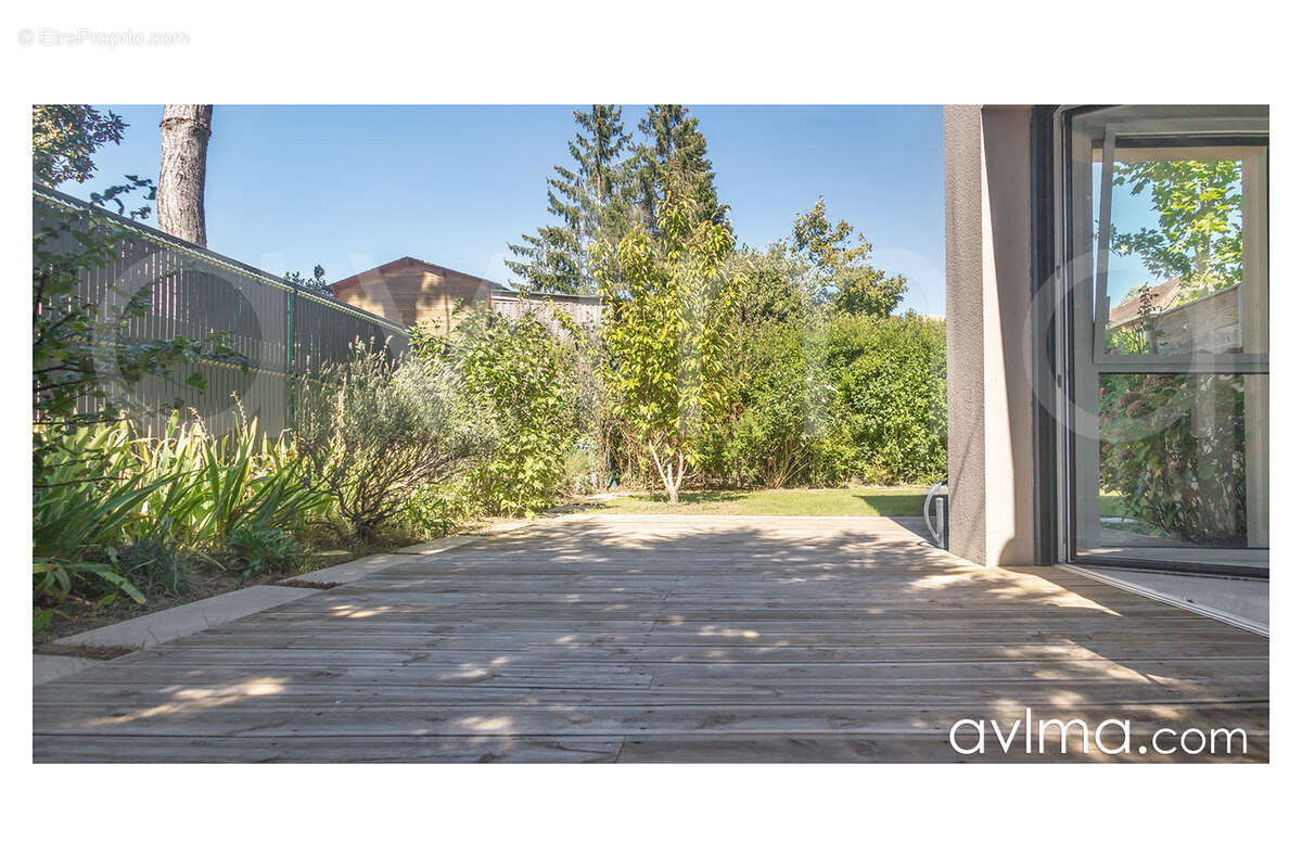 Maison à FEUCHEROLLES