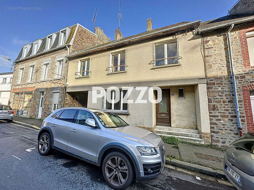 Maison à LA HAYE-PESNEL