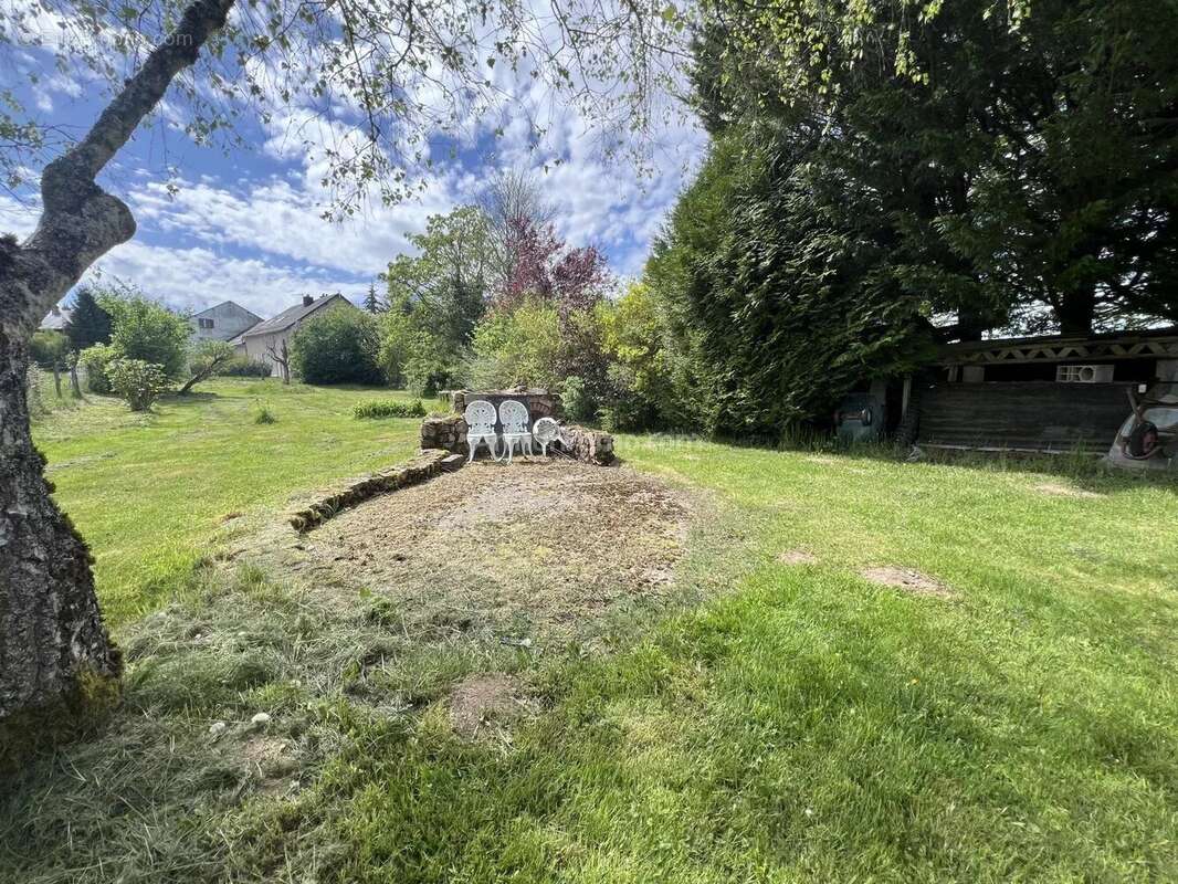Maison à MOUX-EN-MORVAN