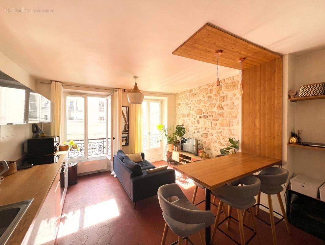 Appartement à PARIS-3E