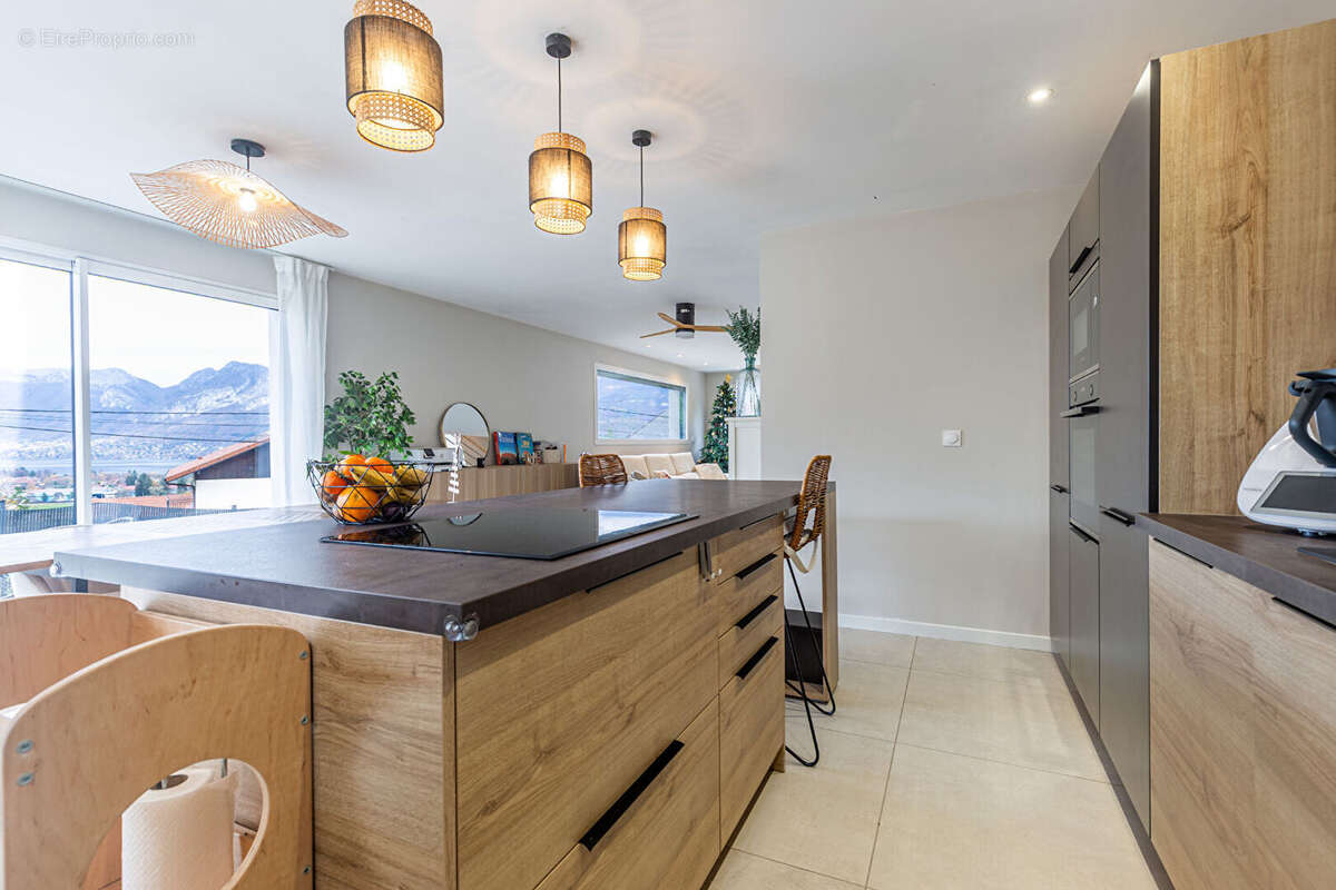 Maison à SAINT-JORIOZ