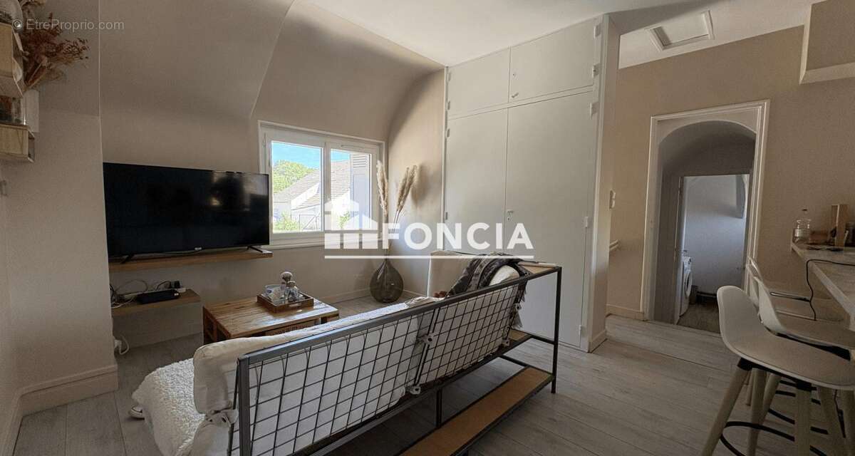 Appartement à SAINT-AY