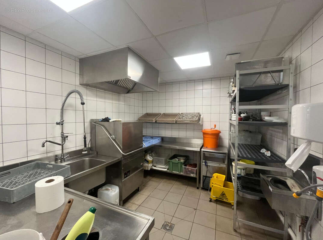 Commerce à CEYZERIAT