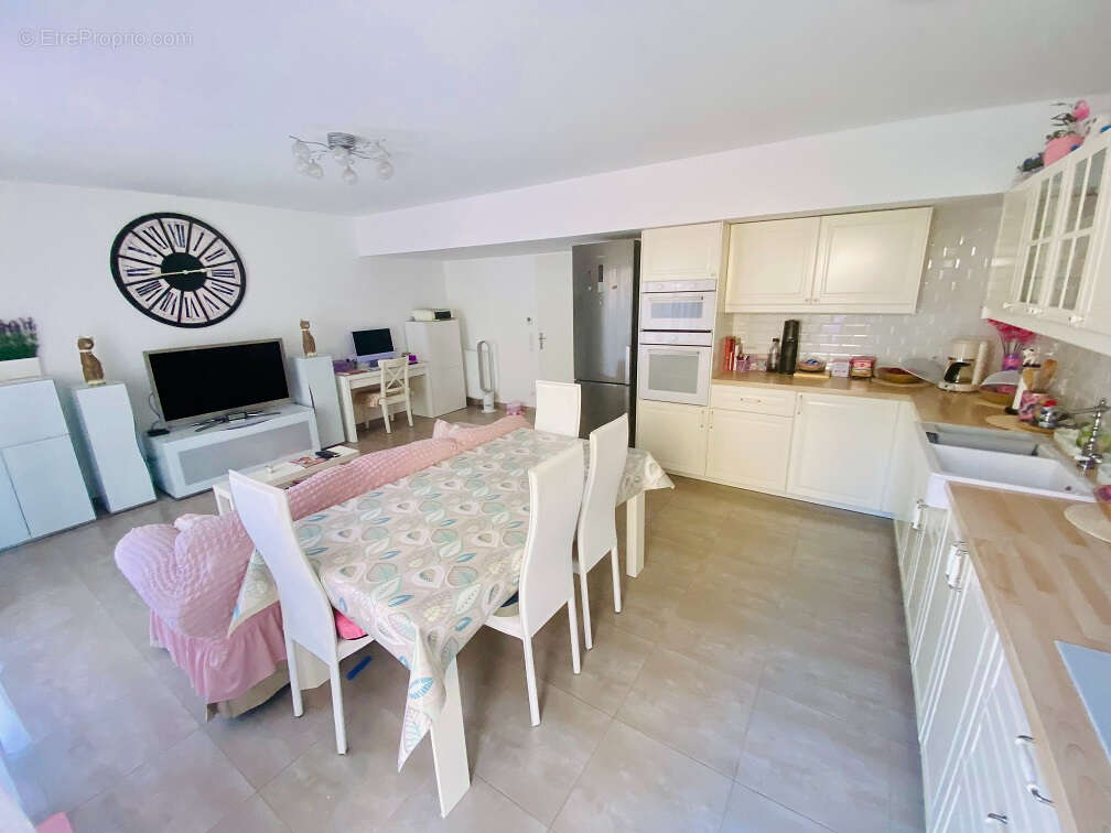 Appartement à CROISSY-BEAUBOURG